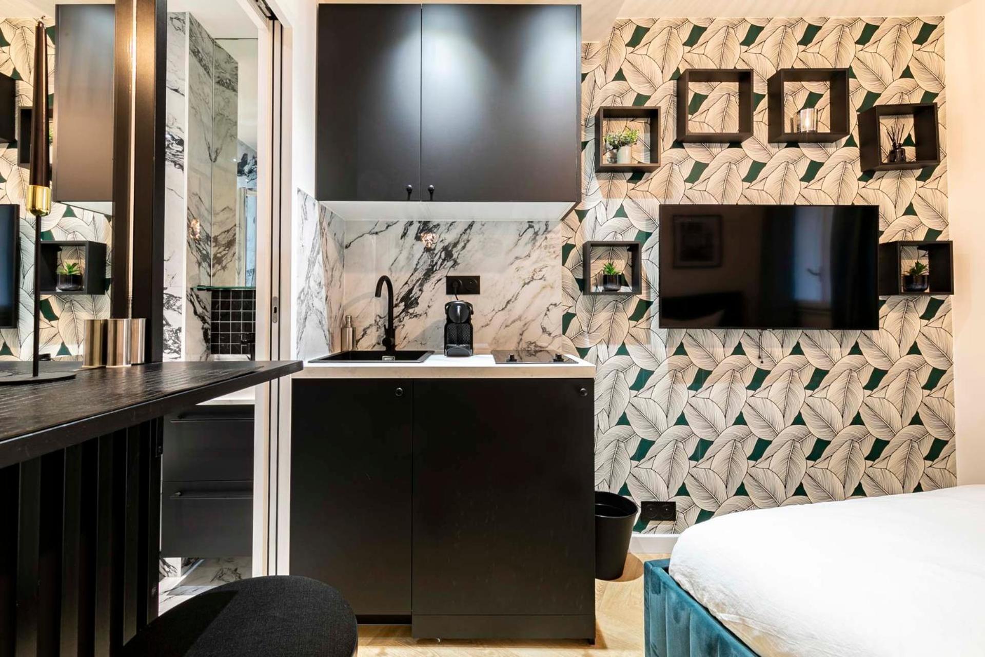 Le Velasquez Apartment